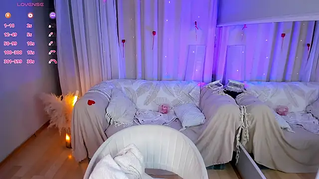 MilliMouse live sex cam