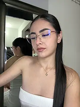 IslaCole live sex cam