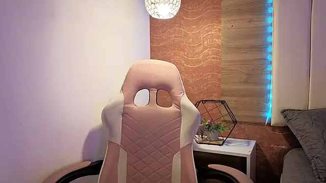 AgnesIvanova live sex cam