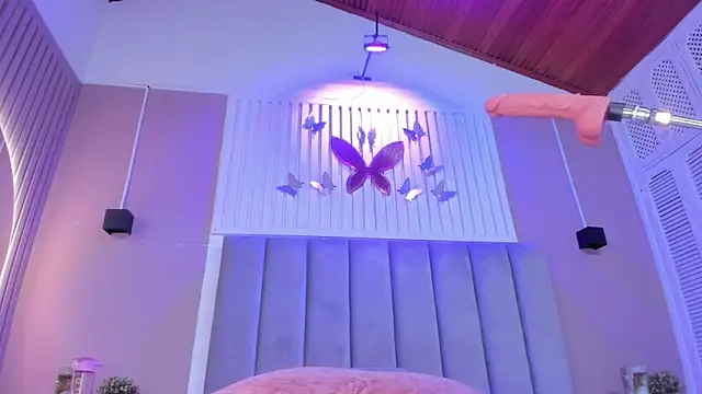 _Kailythompson's cam snapshot