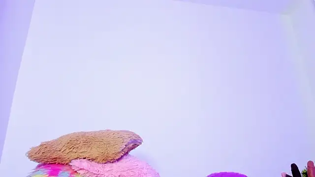 ebony_cutte's cam snapshot