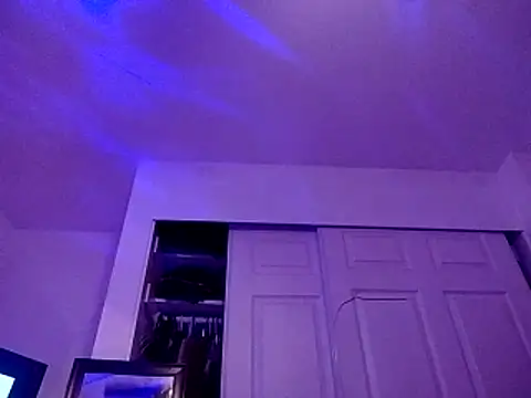 gurlnips live sex cam