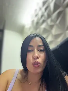 areviklusine1's cam snapshot