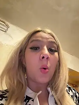 hotamanda01 live sex cam