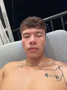 Logan_smith1 live sex cam