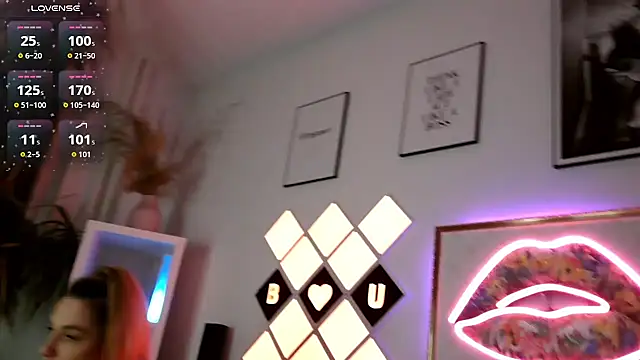 XBellaXundXUweX's cam snapshot