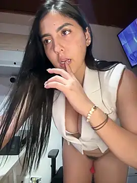 Sofia_Collins-'s cam snapshot