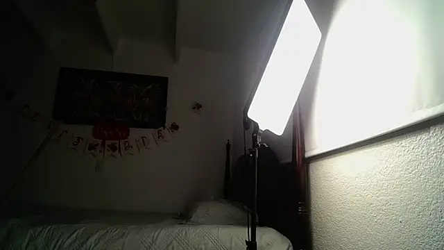 Charlotte_ebony_'s cam snapshot