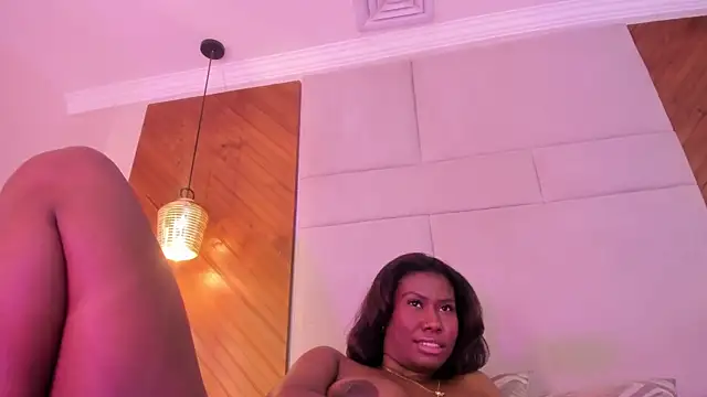 EroticAlana1's cam snapshot