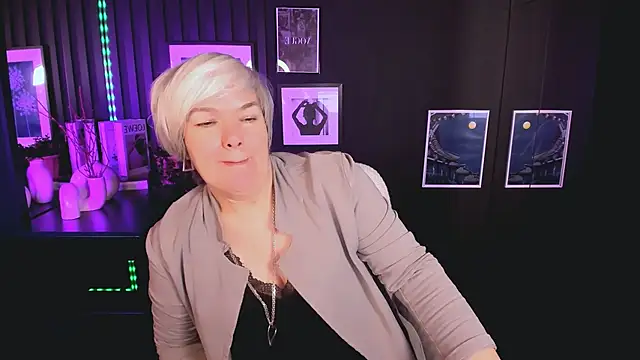 CarmenSoft live sex cam