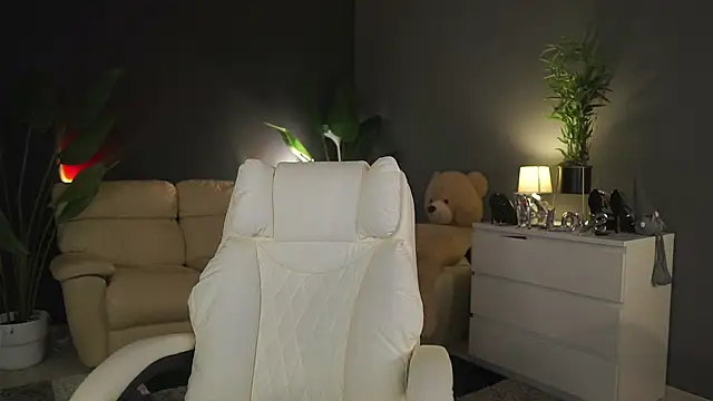 SweetBlondy35's cam snapshot