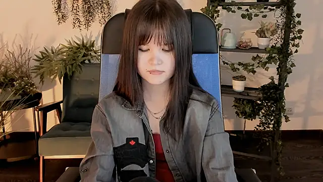 Elainebeness live sex cam