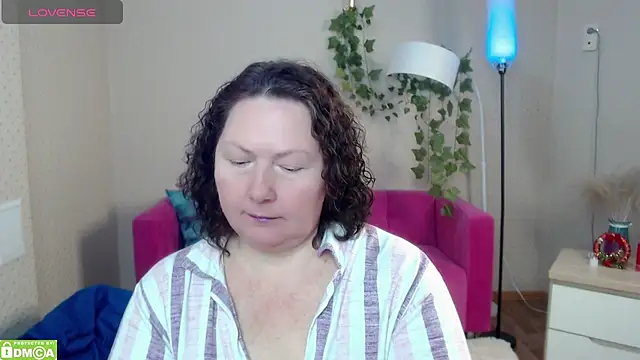 milf_hornys's cam snapshot