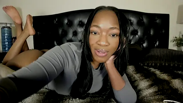 nicolesolace live sex cam