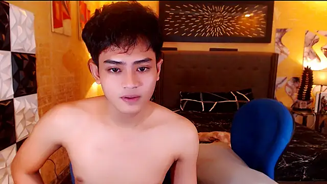 XJuicyCockTransX live sex cam