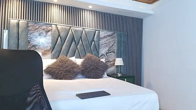 Michael_blue live sex cam