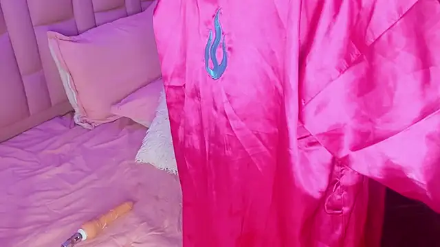 Naomi-Thompson live sex cam