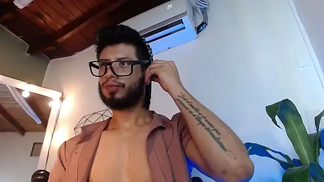 Colby_brown03's cam snapshot