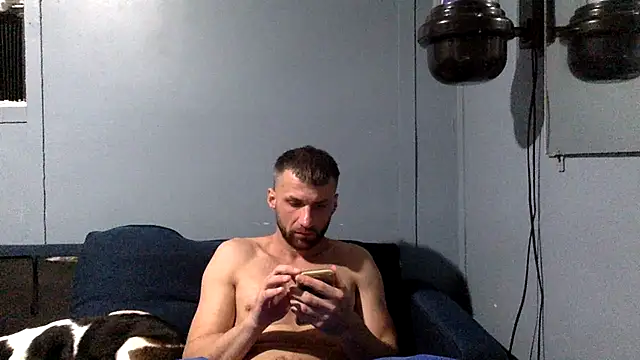 sexyhotstud12 live sex cam