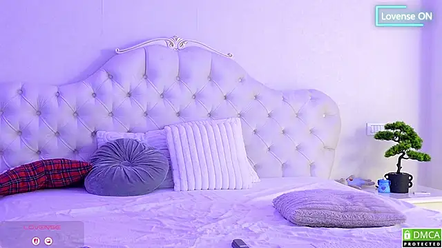 AniaKarenina's cam snapshot