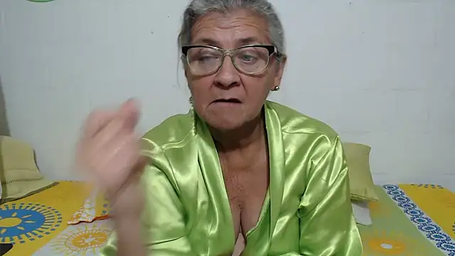 candy_mature_'s cam snapshot