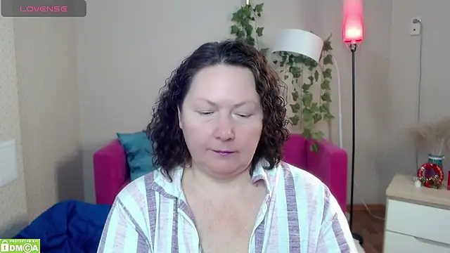 milf_hornys's cam snapshot