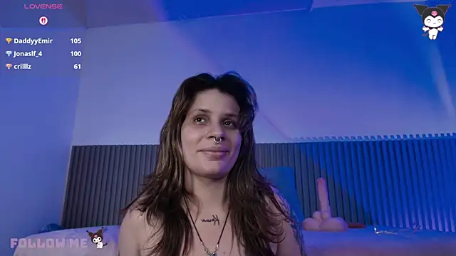 Iamvictoria06 live sex cam