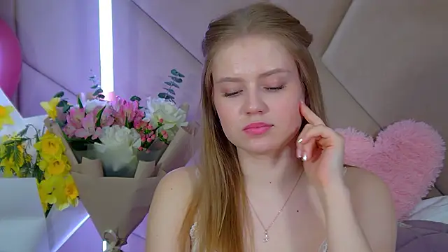 SelinSwarovski live sex cam