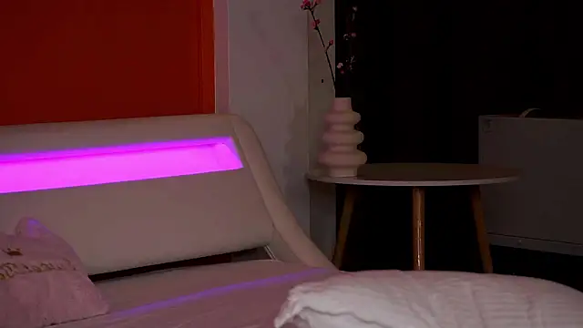 AshaYuva live sex cam