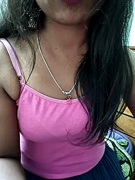 aathiratamil's cam snapshot