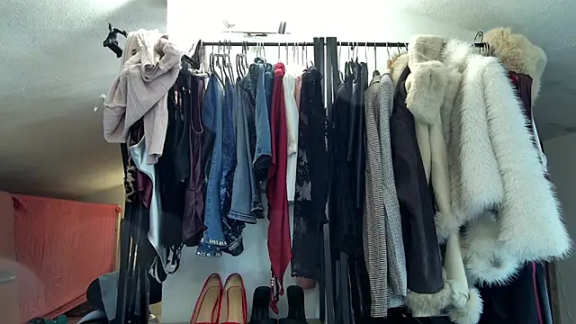 LadyOxana live sex cam