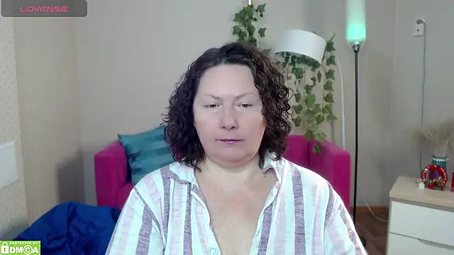 milf_hornys's cam snapshot