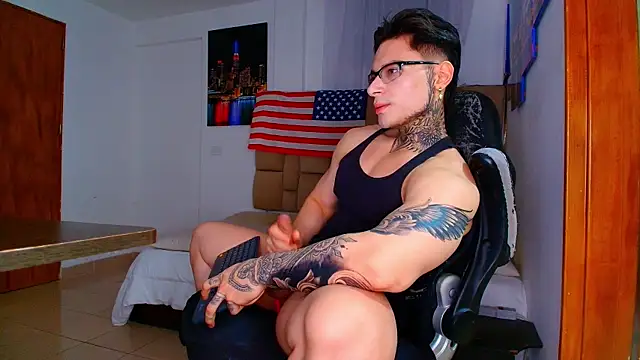 DennisWalkerr live sex cam