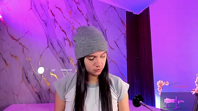 Emmiicute's cam snapshot