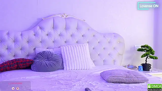 AniaKarenina's cam snapshot