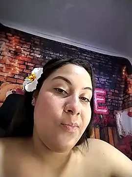 esmeralda_jadees's cam snapshot