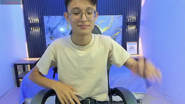 SantiagoRusso18 live sex cam