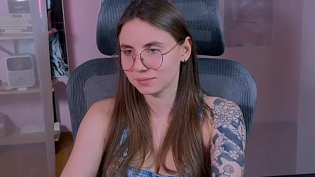 _AnnaStark_'s cam snapshot