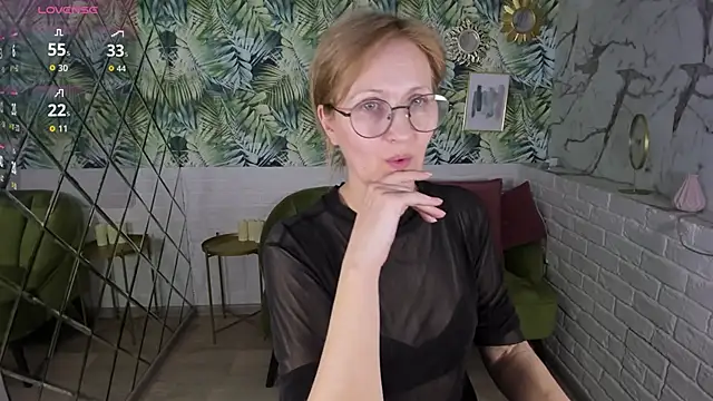 Paris_Cherry's cam snapshot