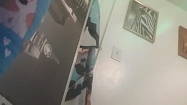 gurlnips live sex cam