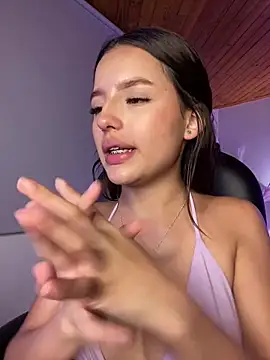 Sofia18_pinkk live sex cam