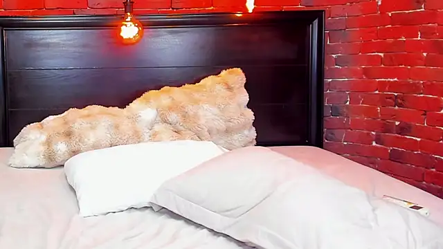 ChristynaRoss live sex cam