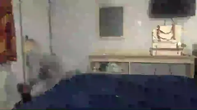 TiffaneyLove live sex cam