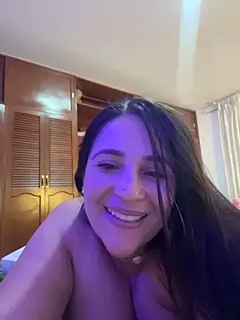 Taylortits live sex cam