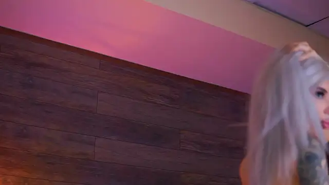 Juicy_Jessye live sex cam