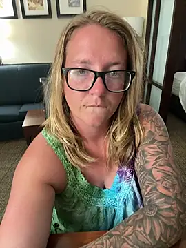 _ElizabethLove_ live sex cam