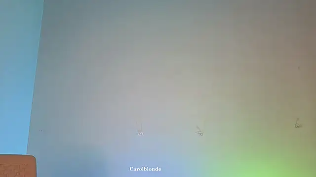 Carolblonde's cam snapshot