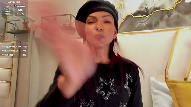 HannaPetit live sex cam