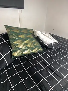 itselladoll live sex cam