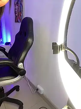 Auri__'s cam snapshot